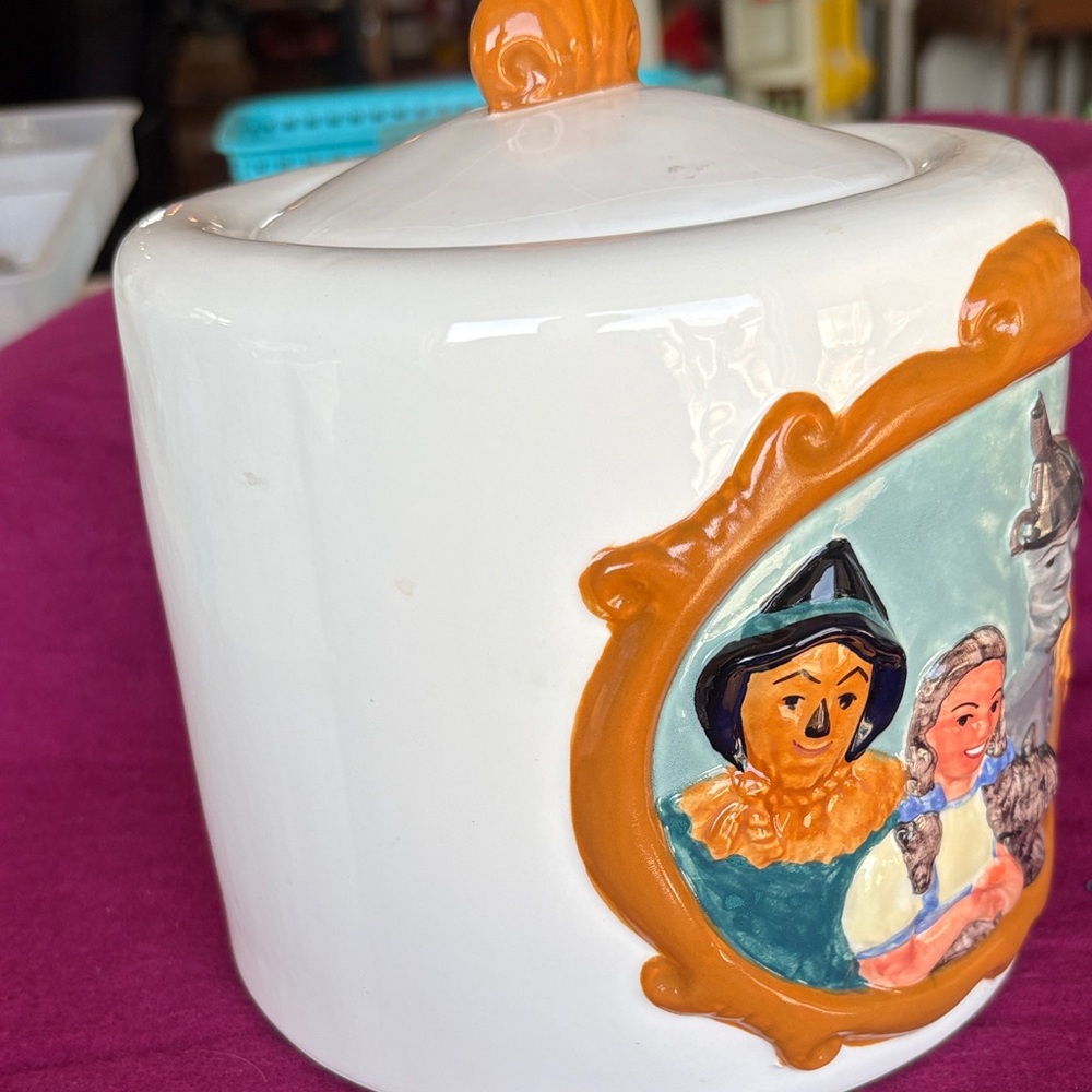Wizard of Oz Ceramic Cookie Jar - Picture 3 of 5